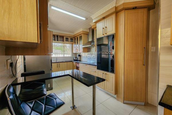 4 Bedroom Property for Sale in Amalinda Eastern Cape
